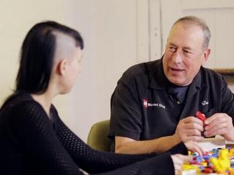 Mastering Lego: building a giant Darth Vader - UCOmcA3f_RrH6b9NmcNa4tdg