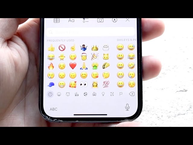 How to Get the NFL Emojis on Your iPhone