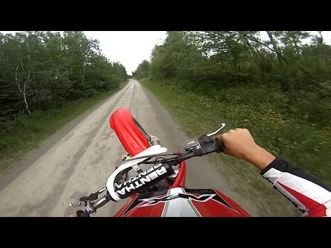 GoPro: A Really Long Dirt Bike Wheelie - UCqhnX4jA0A5paNd1v-zEysw