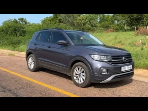 Dove si trova la scatola dei fusibili dell'abitacolo della Volkswagen T-Cross