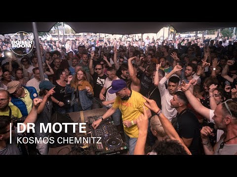 Dr Motte | BOILER ROOM X KOSMOS CHEMNITZ: #WIRBLEIBENMEHR - UCGBpxWJr9FNOcFYA5GkKrMg