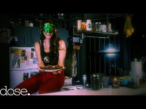 How to Make "Special" Brownies with The Green Fairy - UCsert8exifX1uUnqaoY3dqA