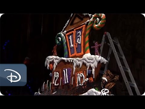 Haunted Mansion Holiday Gingerbread House | Disneyland Resort - UC1xwwLwm6WSMbUn_Tp597hQ