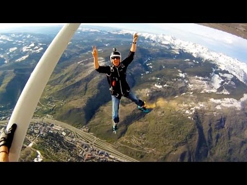 GoPro HD: Skydiving into the 2011 Teva Mountain Games - UCqhnX4jA0A5paNd1v-zEysw