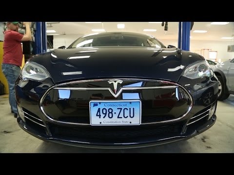 CR Tesla Updated With Titanium Plate - Will it Stop Battery Fires? | Consumer Reports - UCOClvgLYa7g75eIaTdwj_vg