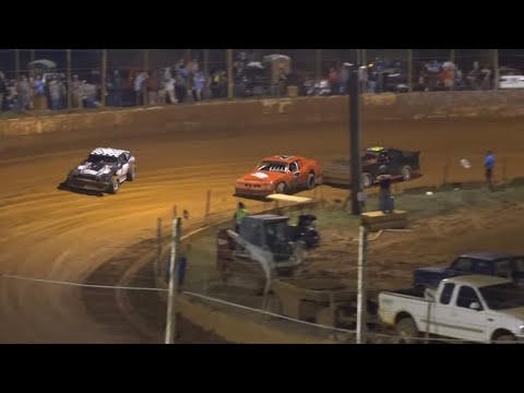 Stock V8 at Winder Barrow Speedway March 5th 2022 - dirt track racing video image