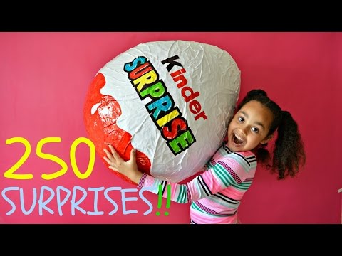 GIANT KINDER SURPRISE EGG | 250 Surprises | Toys AndMe - UC6sSkkemzPjmrzS0Y0V_2zw