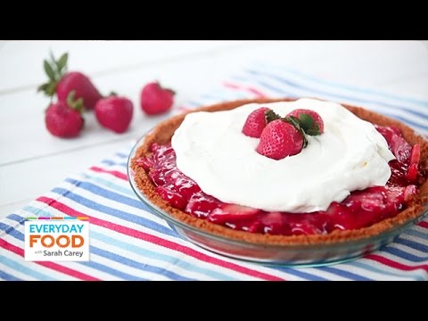 Strawberry Icebox Pie Recipe - Everyday Food with Sarah Carey - UCl0kP-Cfe-GGic7Ilnk-u_Q