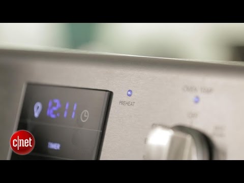 Frigidaire's range cooks with gas but has confusing controls - UCOmcA3f_RrH6b9NmcNa4tdg