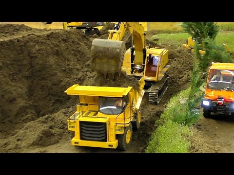FANTASTIC RC CONSTRUCTION SITE IN SCALE 1:16 WITH AMAZING RC MODEL MACHINES - UCNv8pE-nHTAAp77nXiAB9AA