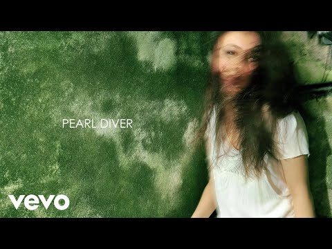 Mitski - Pearl Diver (Lyric Video)