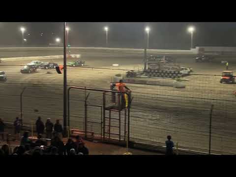 Spectator 25 Lap Feature Race (many laps, 3-5) Saturday 8-10-2024 at Sycamore Speedway - dirt track racing video image