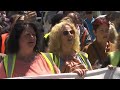 شاهد | عاملون في القطاع الصحي اليوناني يتظاهرون ضدّ خطة حكومية لخصخصة جزء من القطاع
 - 06:53-2022 / 5 / 11