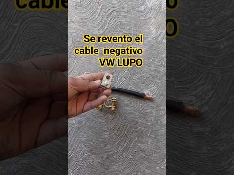 Come sostituire il cavo negativo rotto sulla batteria di una Volkswagen Lupo