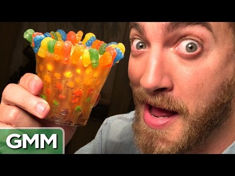 Crazy Airplane Cocktail Hacks - UC4PooiX37Pld1T8J5SYT-SQ