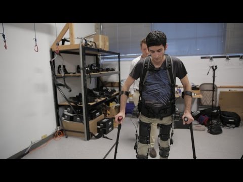 Watch this robotic exoskeleton help a paralyzed man walk - UCOmcA3f_RrH6b9NmcNa4tdg