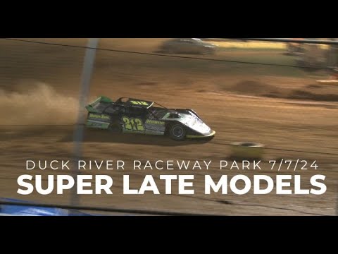 Unsanctioned and Wild - dirt track racing video image