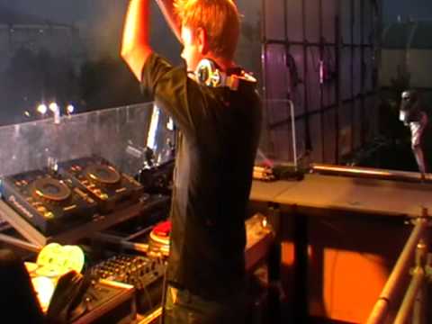 Armin van Buuren @ Loveparade - UCGZXYc32ri4D0gSLPf2pZXQ