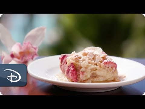 Cooking in Disney Vacation Club Villas: Strawberry Macadamia French Toast Bake - UC1xwwLwm6WSMbUn_Tp597hQ