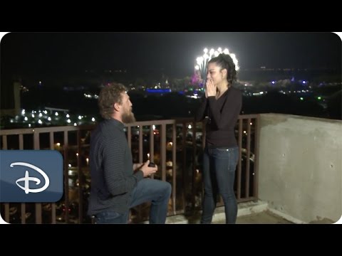 MLB Athlete Hunter Pence’s Surprise Proposal | Walt Disney World - UC1xwwLwm6WSMbUn_Tp597hQ