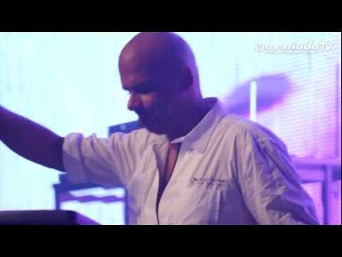 Roger Shah & Sian Kosheen - Hide U (Official Music Video) - UCGZXYc32ri4D0gSLPf2pZXQ