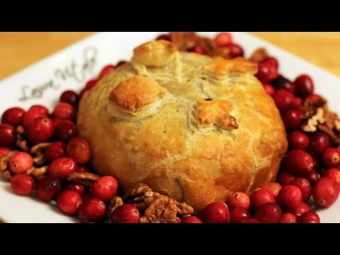 Brie en Croute Recipe - Laura Vitale - Laura in the Kitchen Episode 242 - UCNbngWUqL2eqRw12yAwcICg