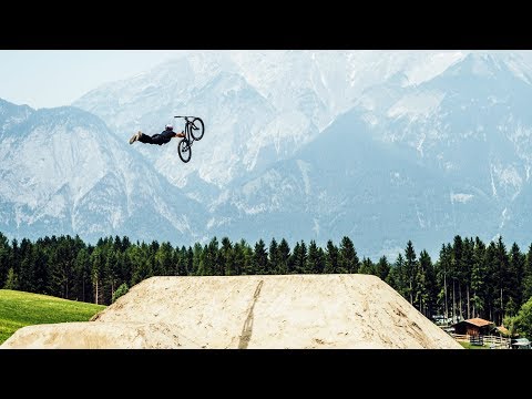 Szymon Godziek's final run at Crankworx Innsbruck 2017 - UCblfuW_4rakIf2h6aqANefA