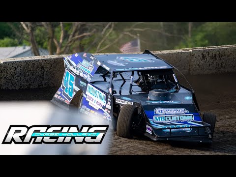 WE MADE IT!!! QUICK Pit stop at MB Customs…HELLO DEER CREEK SPEEDWAY! - dirt track racing video image