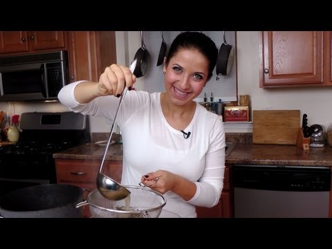 Thanksgiving Leftovers: Turkey Stock Recipe - Laura Vitale - Laura in the Kitchen Ep 246 - UCNbngWUqL2eqRw12yAwcICg