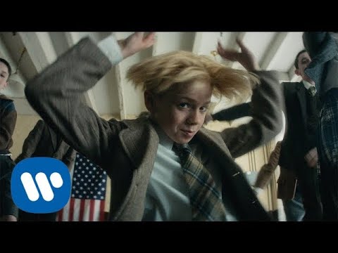 Clean Bandit - Mama (feat. Ellie Goulding) [Official Video] - UCvhQPdeTHzIRneScV8MIocg