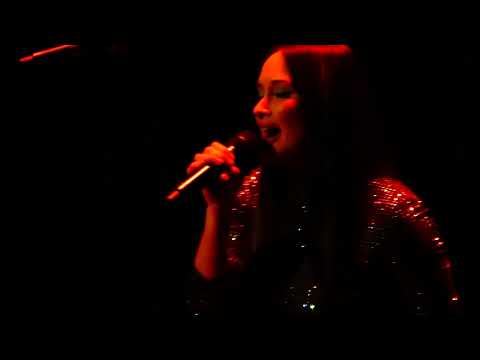 Kacey Musgraves, "Hookup Scene" - Oakland, Feb. 19, 2022