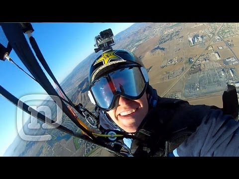 Roner Vision: Umbrella Skydive Stunt & So Cal Vacation - UCsert8exifX1uUnqaoY3dqA
