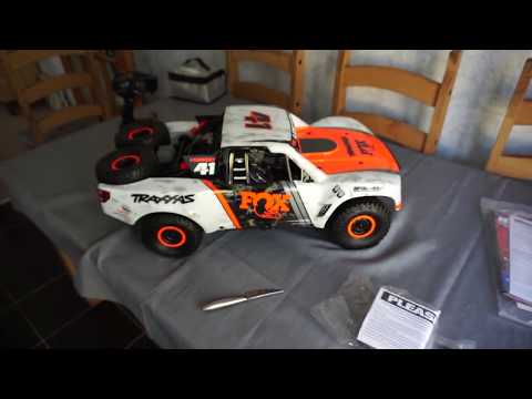 Traxxas Unlimited Desert Racer Unboxing First Look & Drive - UCpgONso52_U8l8d5KM0UPKQ
