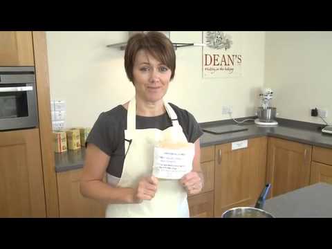 Dean's - How to make Streusel Topped Mincemeat Pies