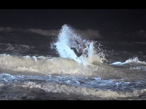 Night Surfing in Florida - Red Bull Night Riders 2012 USA - UCblfuW_4rakIf2h6aqANefA