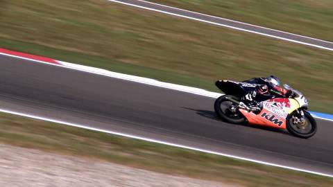 Red Bull MotoGP Rookies Cup 2010 - Assen - Teaser Clip - UCblfuW_4rakIf2h6aqANefA