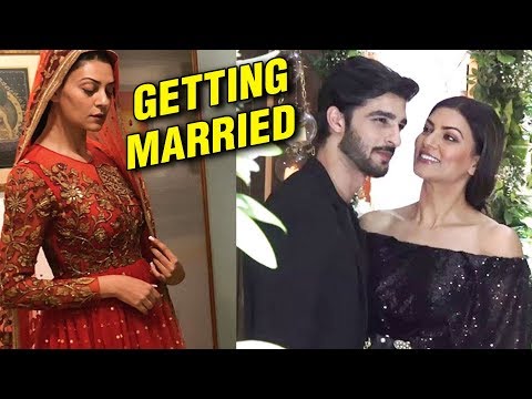 WATCH #Bollywood | Is Sushmita Sen Planning To Get MARRIED Next Year With BOYFRIEND Model  Rohman Shawl? #India #Celebrity