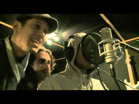 Vernon Kay in the studio with Labrinth, Chipmunk & Beardyman - UC-FQUIVQ-bZiefzBiQAa8Fw