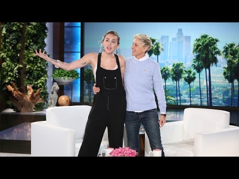 Miley Cyrus on Hillary Clinton and Guest-Hosting - UCp0hYYBW6IMayGgR-WeoCvQ