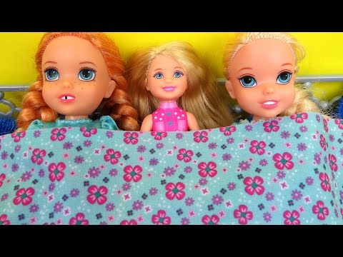 SLEEPOVER !  ELSA & ANNA toddlers - Chelsea Barbie - UCQ00zWTLrgRQJUb8MHQg21A