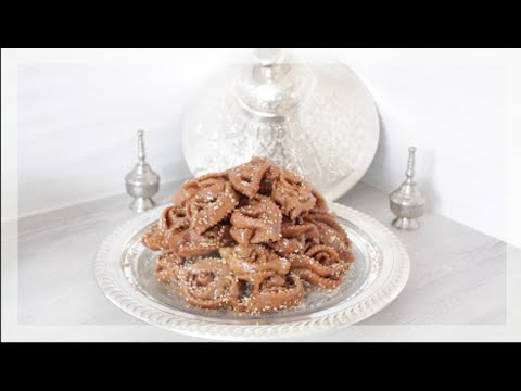 {Spécial Ramadan} Recette : Chebakia Facile | Gâteaux au miel | الشباكية المغربية - UCS1VKu4MIN8aTkgKEmYTX7A