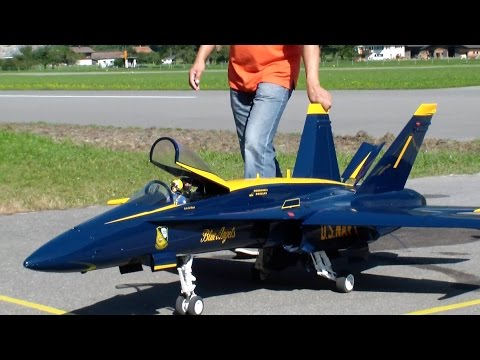 Blue Angels McDonnell Douglas FA-18 Hornet RC Model Jet JWM Meiringen - UCTLEcIaYJEbUEzQc3-ZvruQ