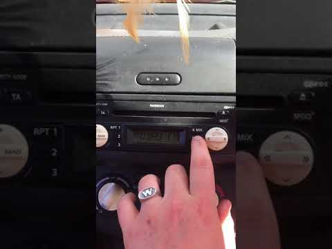 Come usare la radio della Nissan Micra k12 senza codice