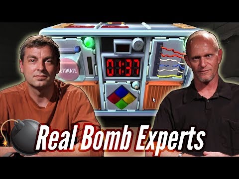 Real Bomb Squad Defuses A Bomb In "Keep Talking And Nobody Explodes" - UCBUVGPsJzc1U8SECMgBaMFw