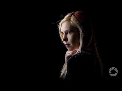 Low Key Portraits: Take and Make Great Photography with Gavin Hoey - UC8Pksdbj37CdE00kmE7Z1dw