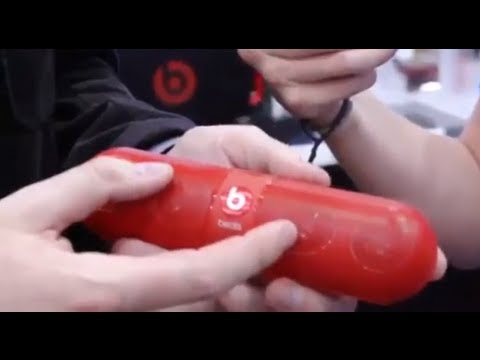 Beats 'Pill' Speakers Review | TechCrunch At CES 2013 - UCCjyq_K1Xwfg8Lndy7lKMpA