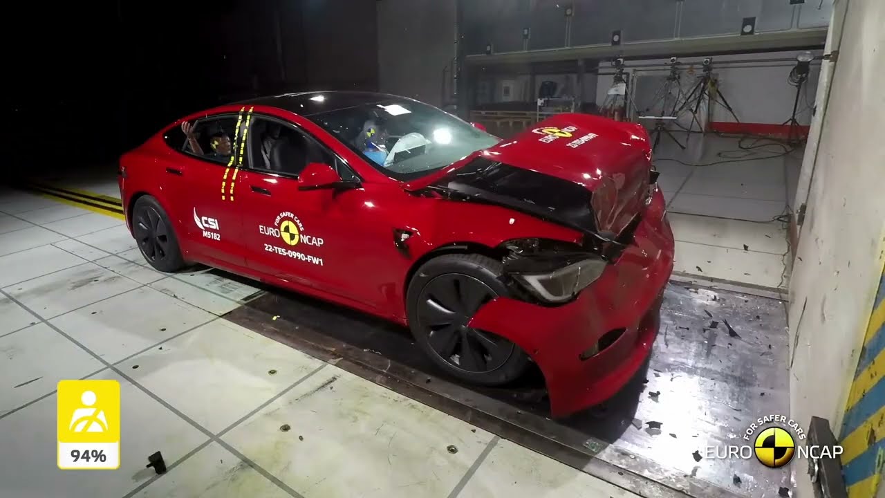 Tesla Model S (2022) Crash Test