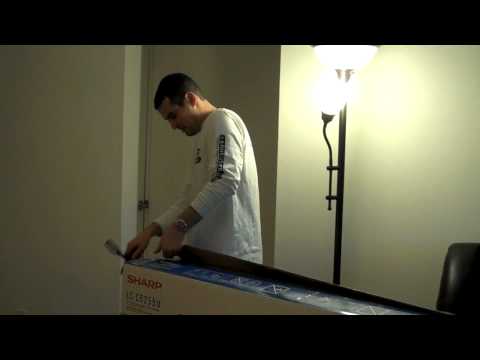 Unboxing a 52" Sharp Aquos LCD - UCR0AnNR7sViH3TWMJl5jyxw