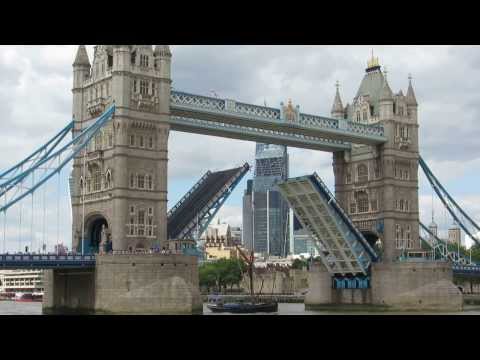 Tower Bridge London Opening and Closing