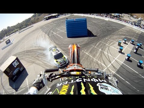 GoPro HD: Ken Block's Gymkhana World Tour 2011 - Los Angeles - UCqhnX4jA0A5paNd1v-zEysw